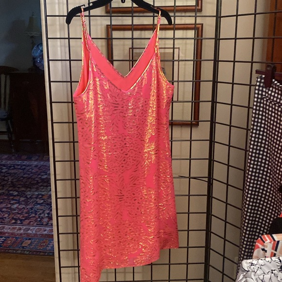 Fabulous!!! Lilly Pulitzer strappy  dress!  Very fun and flattering! - Picture 4 of 4